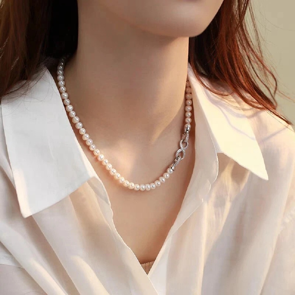 Pearl Trim Chain - طقم مجوهرات من اللؤلؤ الطبيعي أكويا